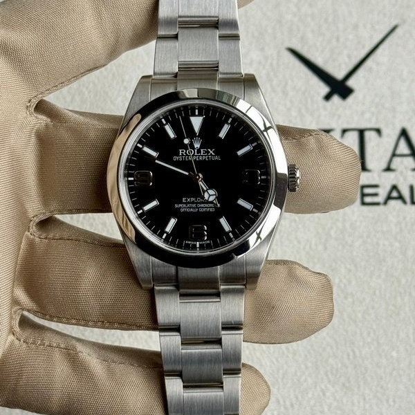 Rolex Explorer 214270 Black Dial